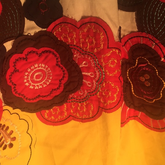 Skirt with appliqué flowers by Pura Vida - Picture 4 of 4